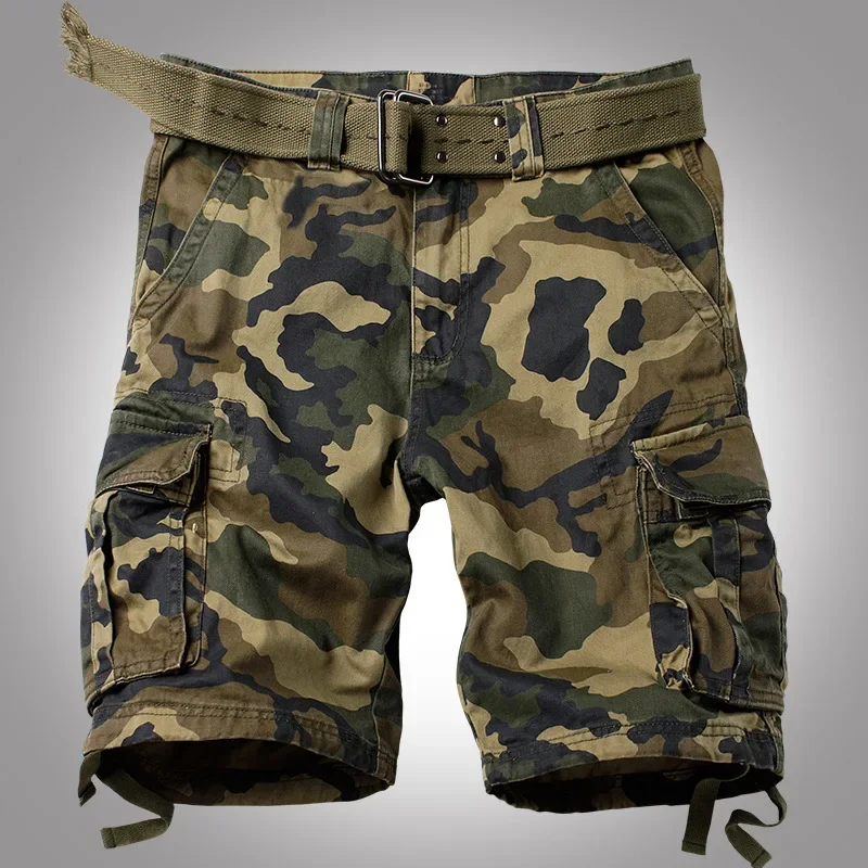 Mens Fashion Young - Celana pendek kamuflase pria muda, celana
